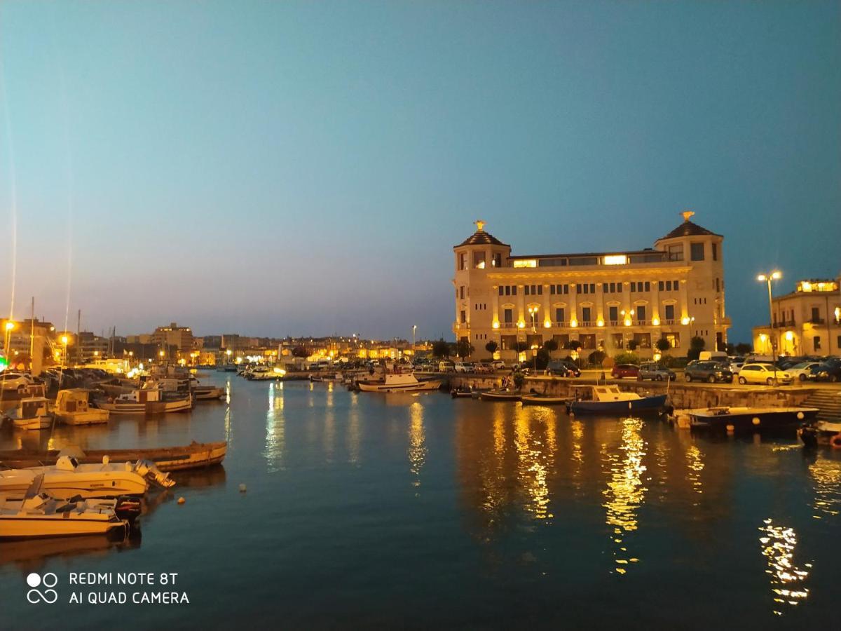 Ai Tintori Di Ortigia Villa Syracuse Bagian luar foto